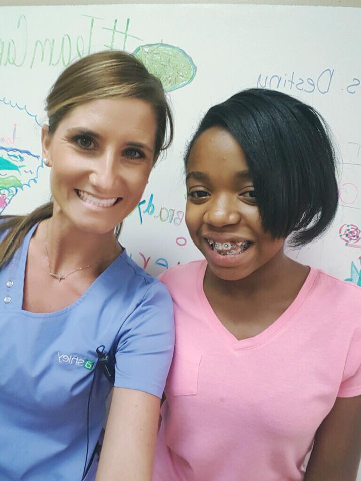 Alexus taking a selfie with Mrs. Ashley!!